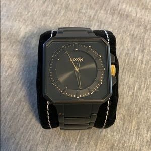 Nixon “Platform” Black SS